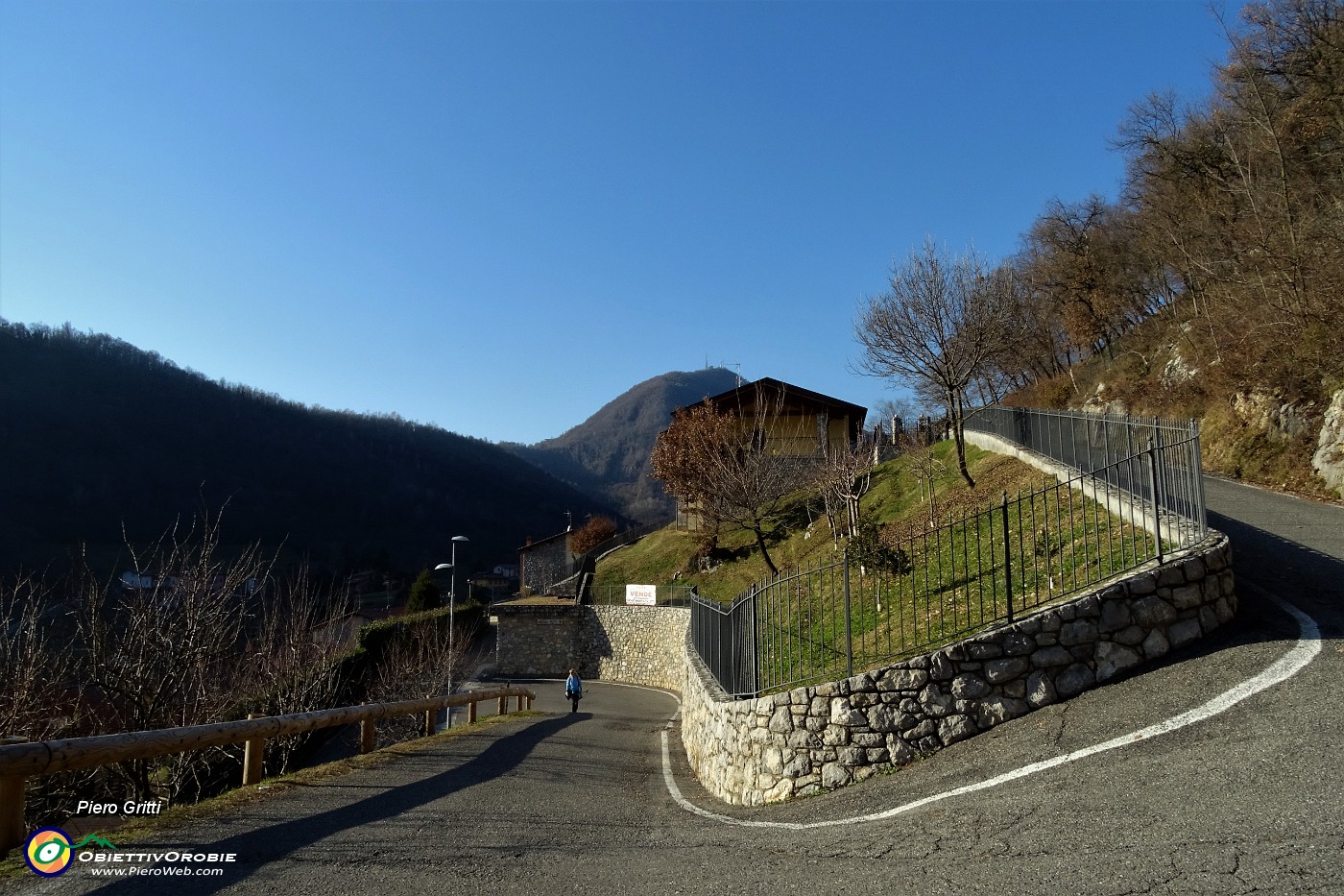27 Primo tratto su strada asfaltata.JPG